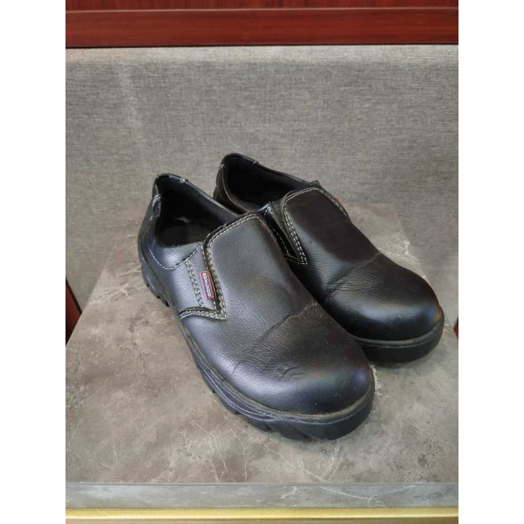 SEPATU SAFETY EDMUNDO