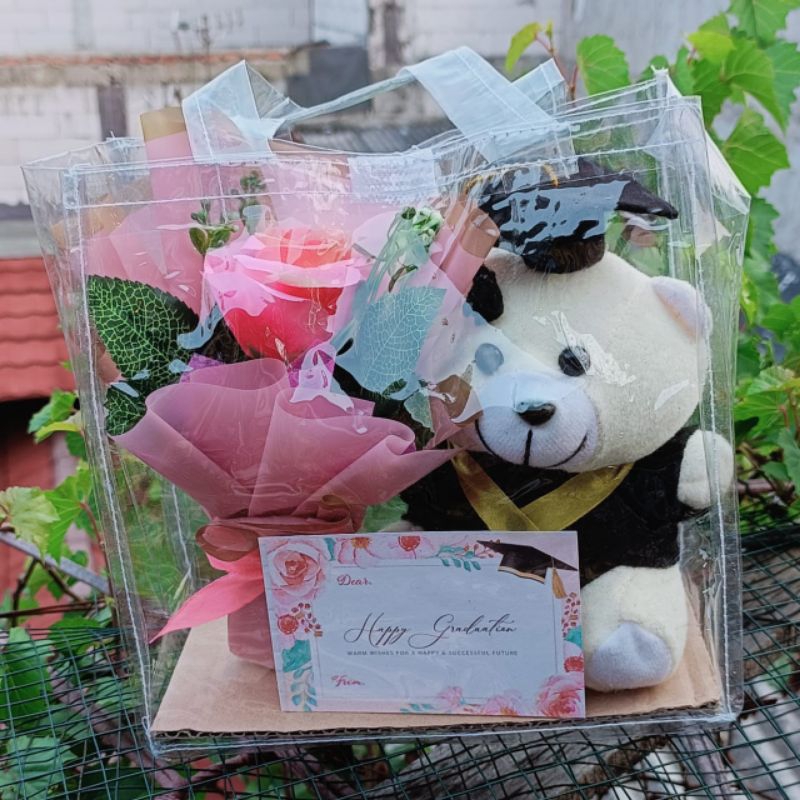 ready kado wisuda | buket bunga wisuda | hampers wisuda | gift bag flower