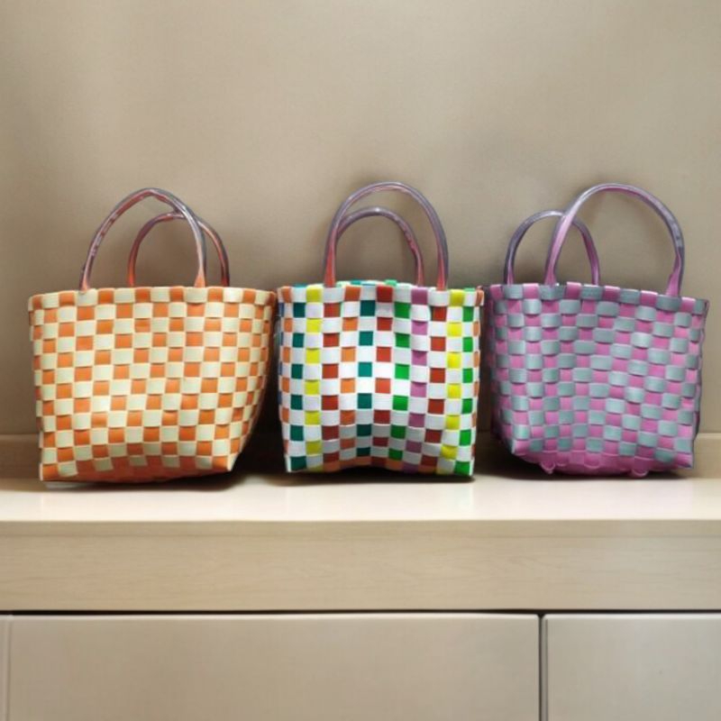 

Tas Anyam Embos ( 22x14x22 )