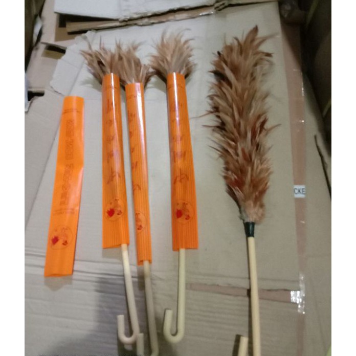 88 Kemoceng bulu ayam Rrt