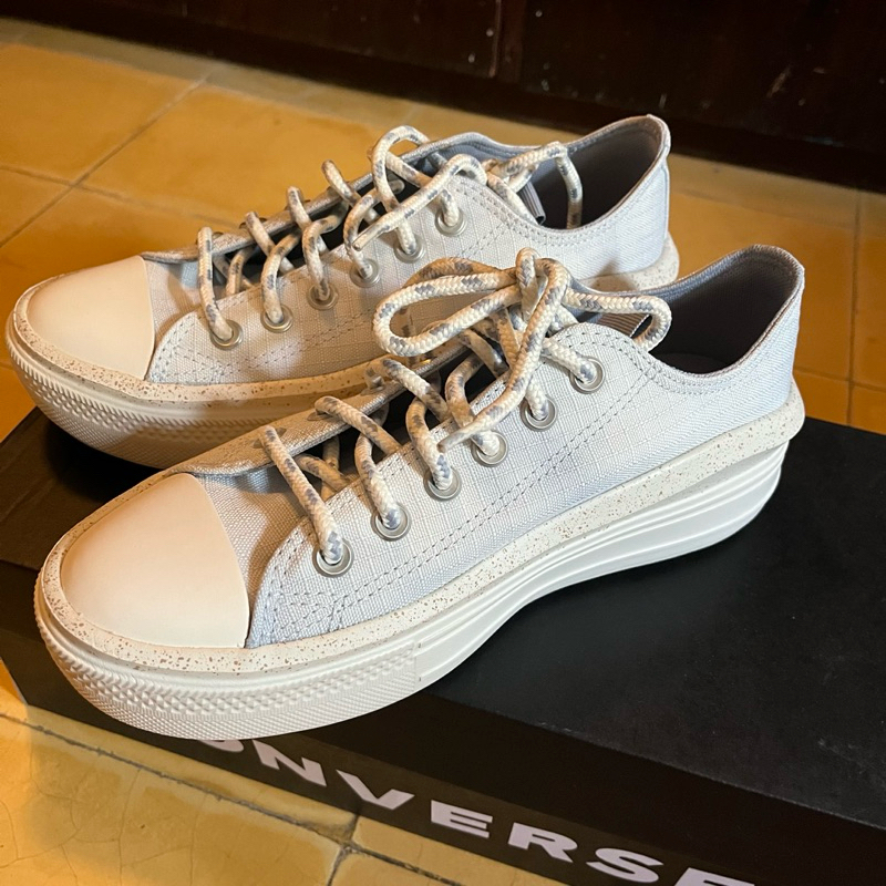Sepatu Converse Wanita “Chuck Taylor All Star Move Platform Utility” warna putih biru cloudy daze