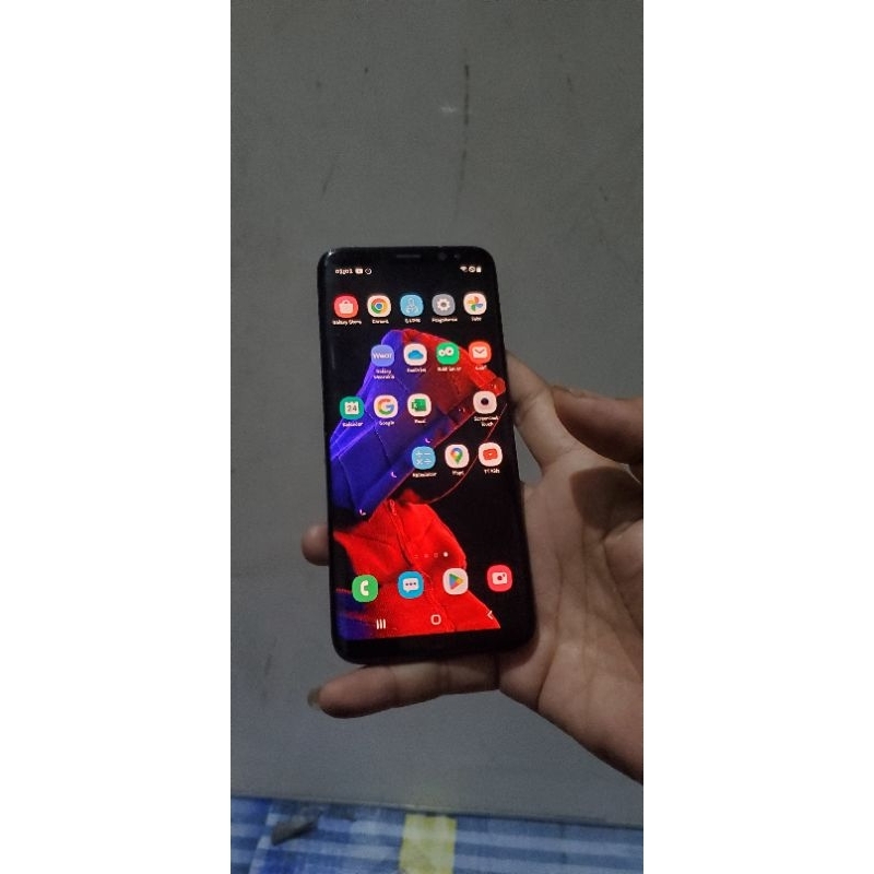 s8 edge minus