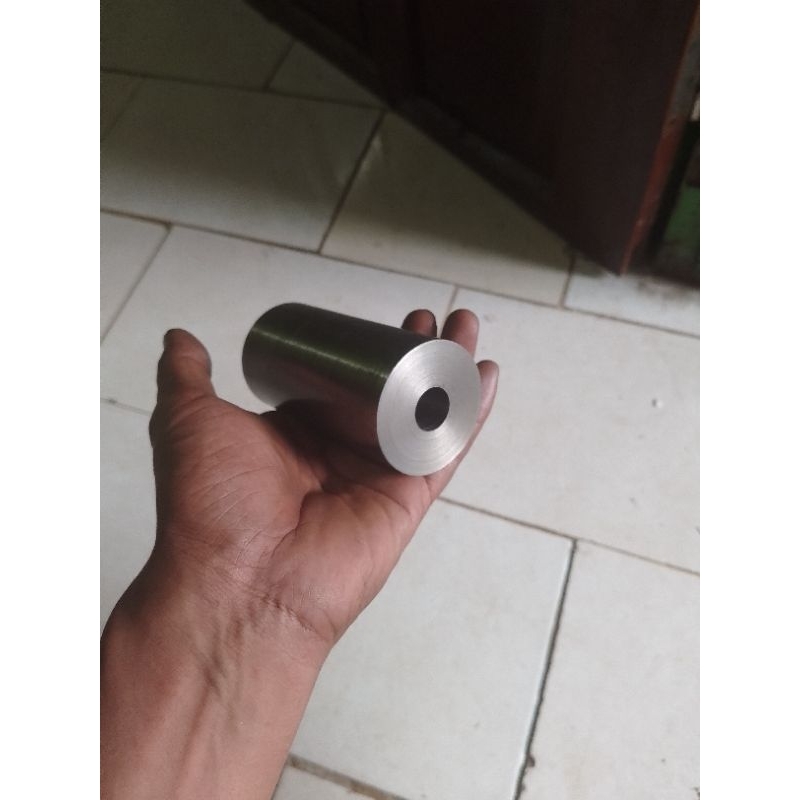 besi as diameter 50,8mm 2" lubang tengah 16mm menerima jasa custom bubut