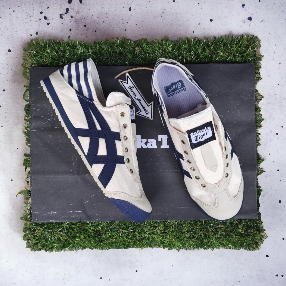 Sepatu Slip On Wanita Paraty Cream Navy Bahan Kanvas Tanpa Tali