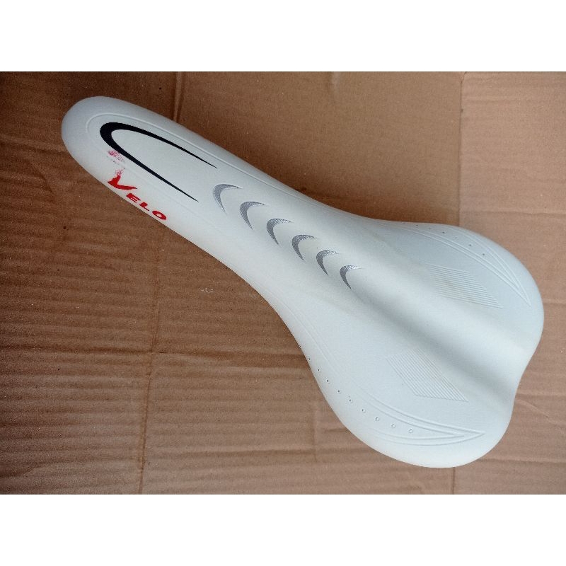 sadel sepeda velo putih