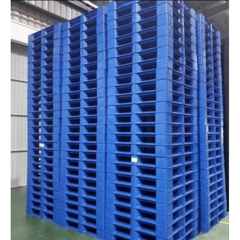 

palet plastik buat tatakan bekas pakek warna biru 11x11x15 ART G9L9