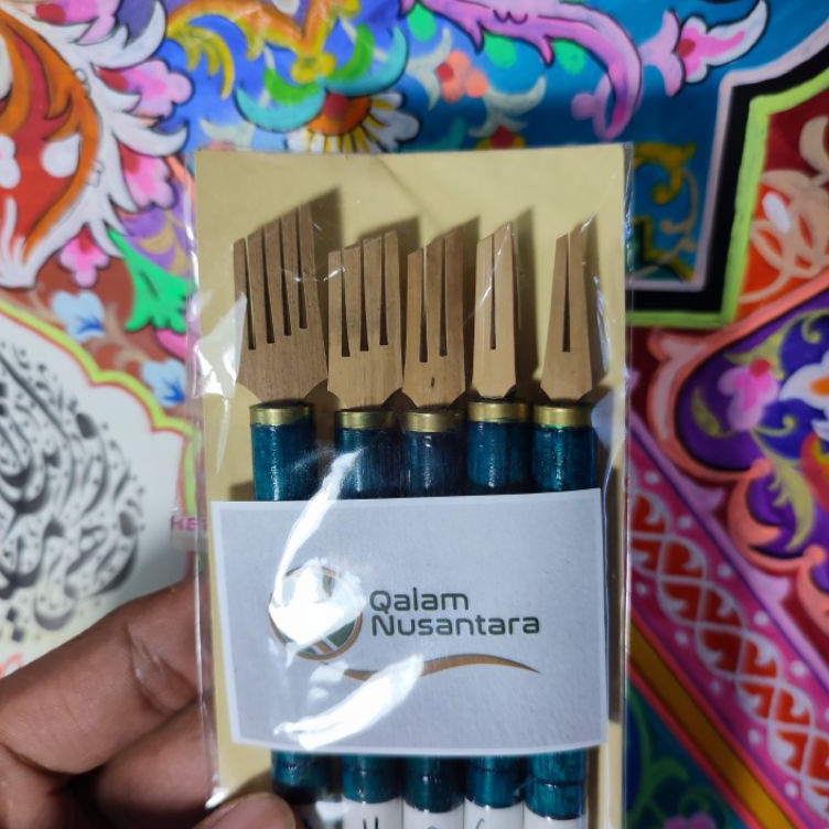 

1 set qolam bambu dekorasikusus cat ART B1J7