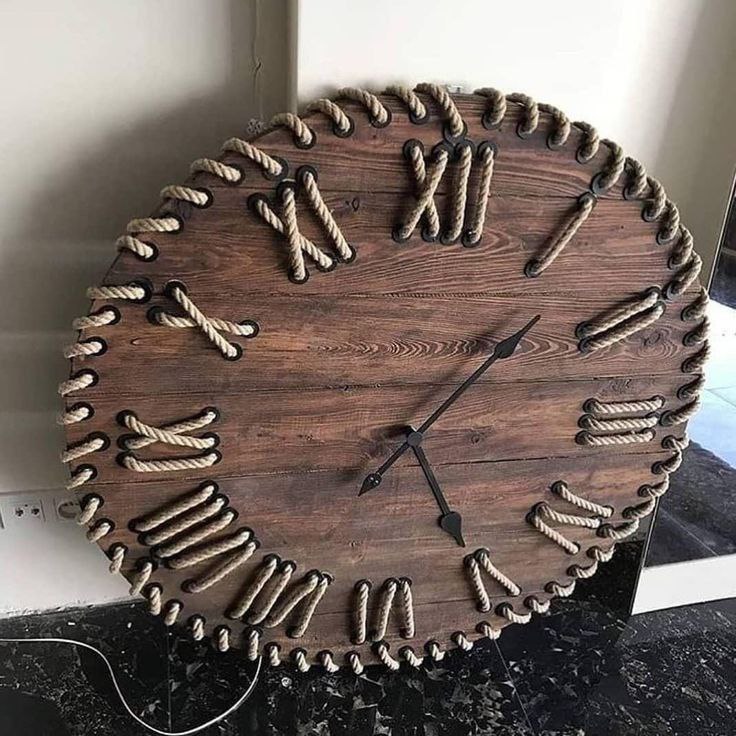 Danial Jam Dinding Kayu Antik Romawi 35 cm Terbaru