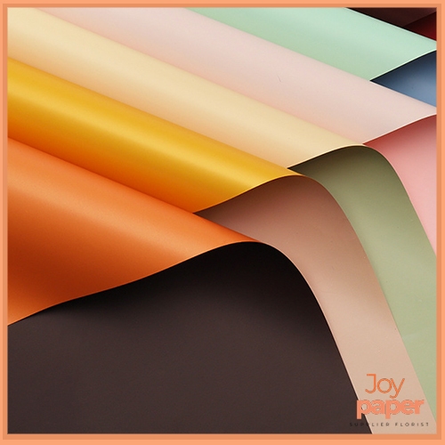 

DUA WARNA/KERTAS FLOWER WRAPPING/ CELLOPHANE EVER KERTAS/ BUKET BUNGA HAND BOUQUET KB6001