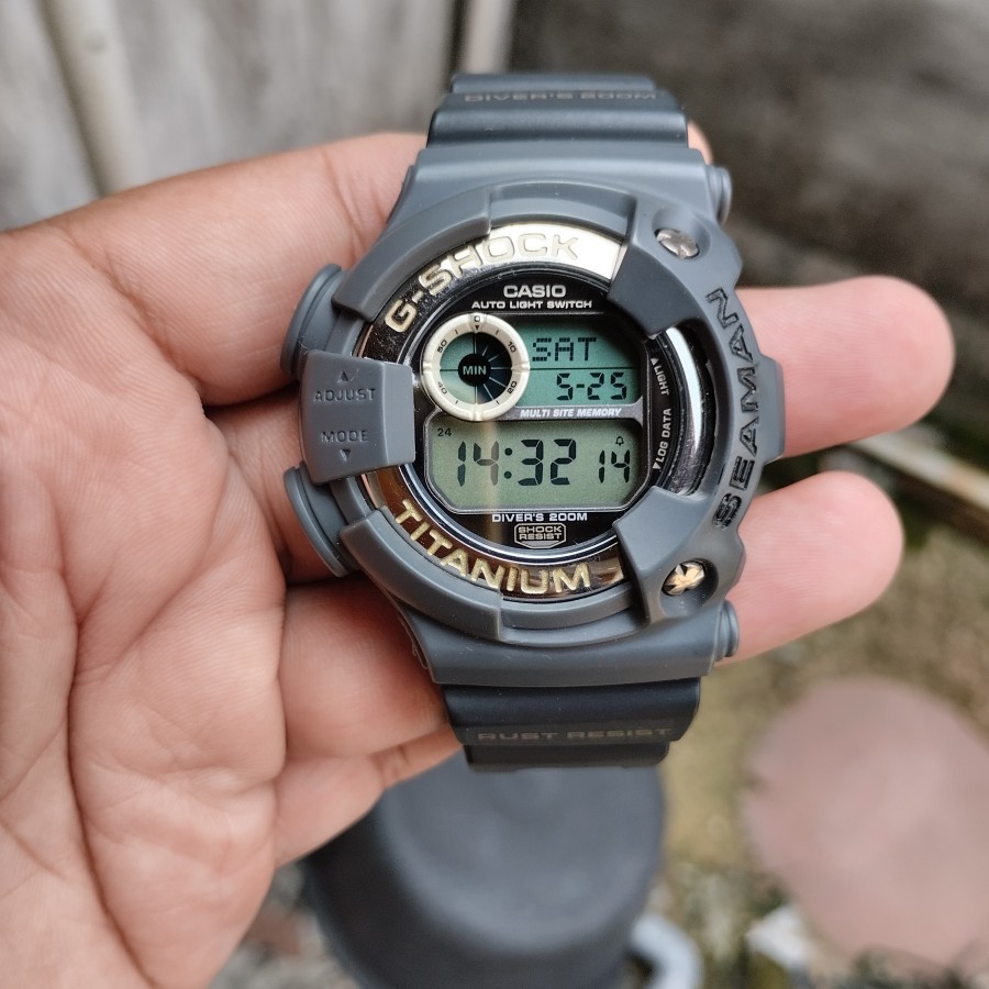 G Shock DW 9900 1B Frogman BNB aftermarket original second
