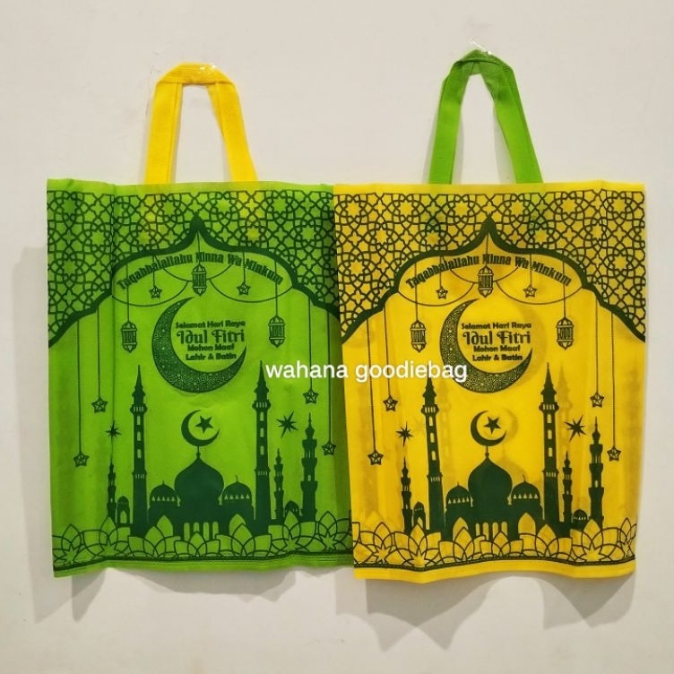 

Harga Termurah Lusinan tas idul fitrigoodiebag 38x45 lipat samping isi 12tas TQ