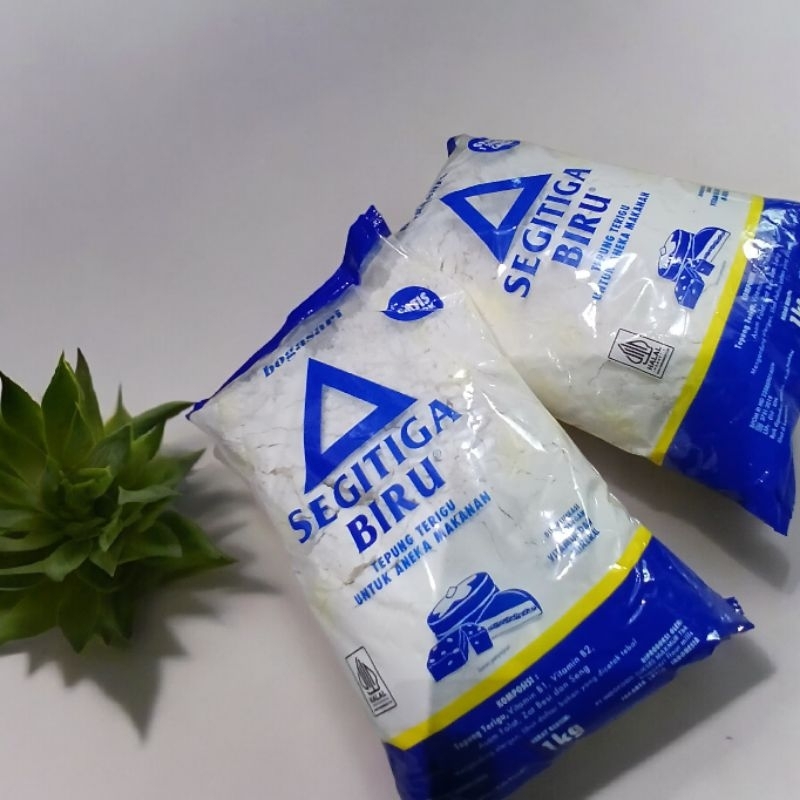 

Tepung Terigu Segitiga 1kg