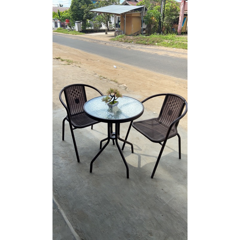 KURSI TERAS SET BESI MOTIF ANYAM