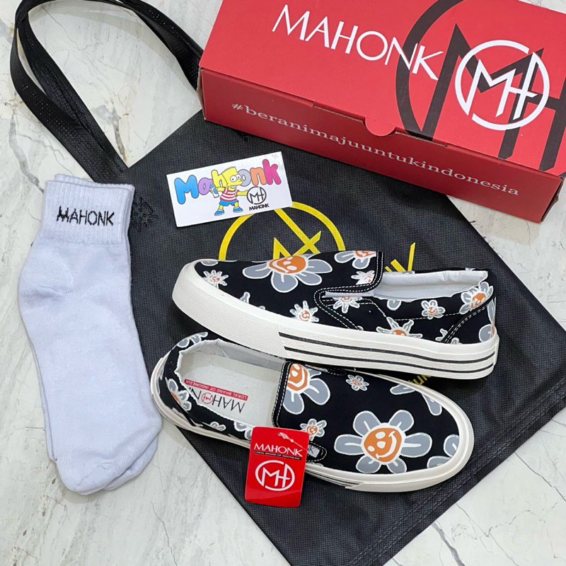 SEPATU SLIPON TRANDING BRAND LOKAL || Sepatu Mahonk Rambanan Black OOTD Masakini Pria Wanita