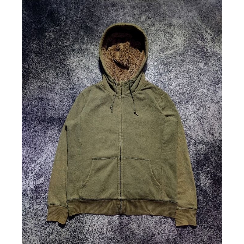 Hoodie Uniqlo Sherpa Hijau Olive
