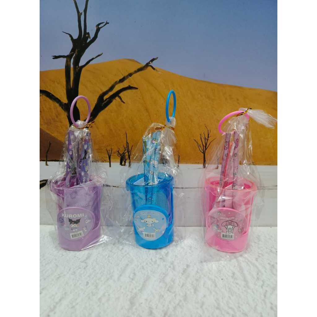 

PAKET ALAT TULIS STUDY SET STATIONERY dalam TABUNG SANRIO KUROMI CINNAMOROL MELODY 997