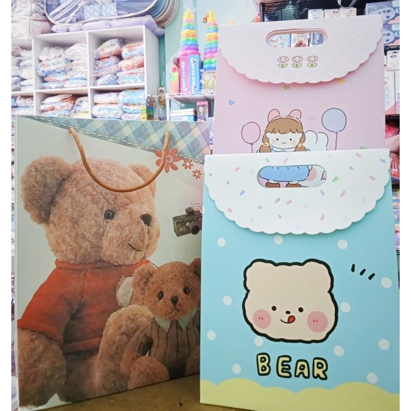 

PAPER BAG KARAKTER LUCUU