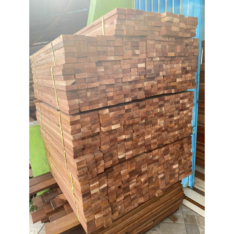 kayu reng/lis ulin sulawesi ukuran 2x4