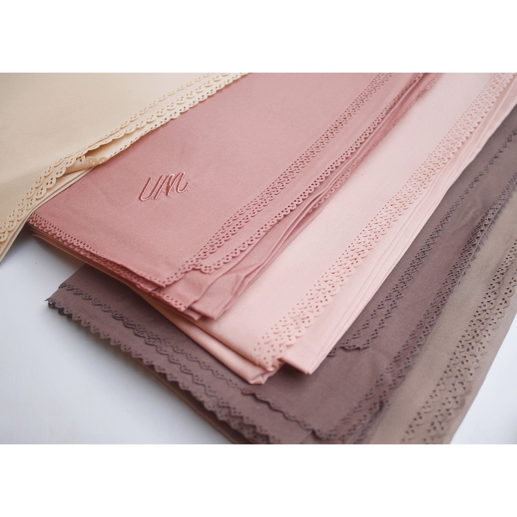 PGS Jilbab Segiempat Syar’i Jumbo Lasercut Hijab Voal Miracle Umama