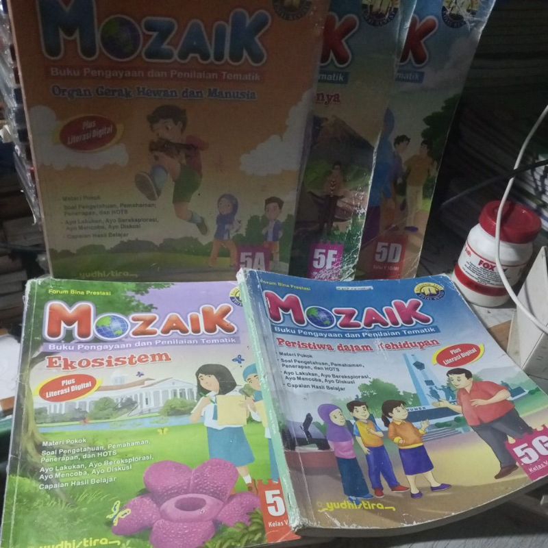 BUKU MOZAIK (PENGAYAAN DAN PENILAIAN TEMATIK) UNTUK SD KELAS 5 TEMA 5A, 5D, 5E, 5F, 5G REVISI K13 PE