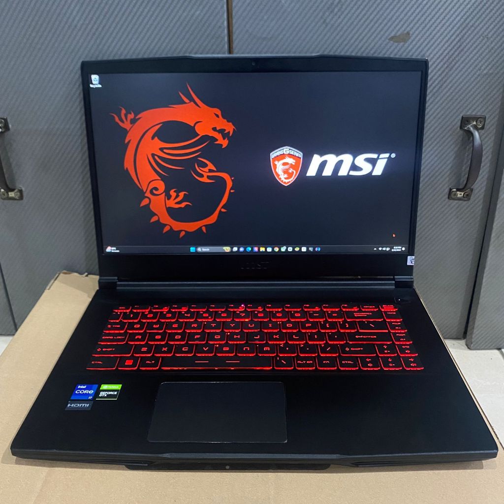 Laptop MSI GF63, Core i7-11800H, Gen 11Th, Ram 16Gb/512 SSD, DualVga Nvidia GeForce GTX 1650 4Gb