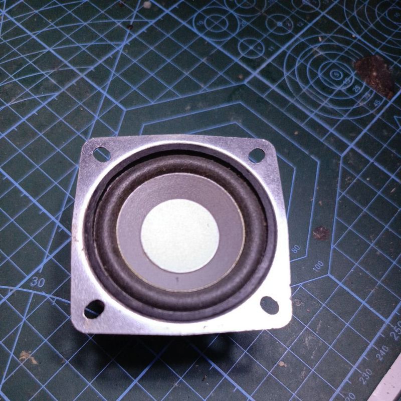 Speaker 2 inch Bekas