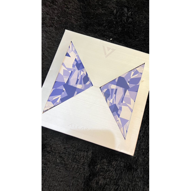 SEVENTEEN - 17 Carat 1st Mini Album Preloved