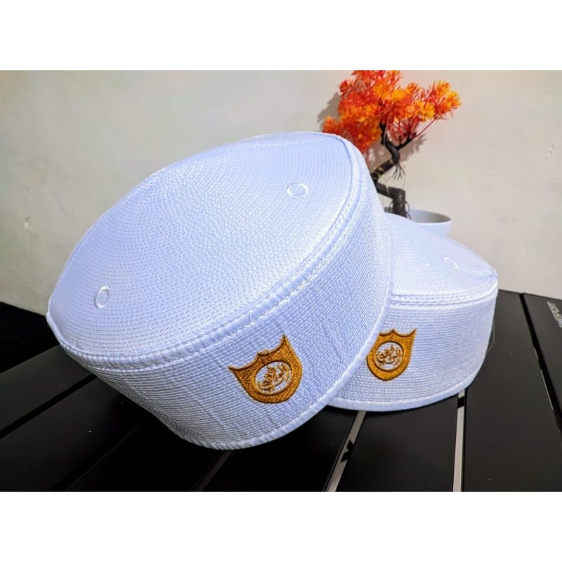 peci kopiah songkok Terompah Malaysia putih logo oren/tinggi 9 cm