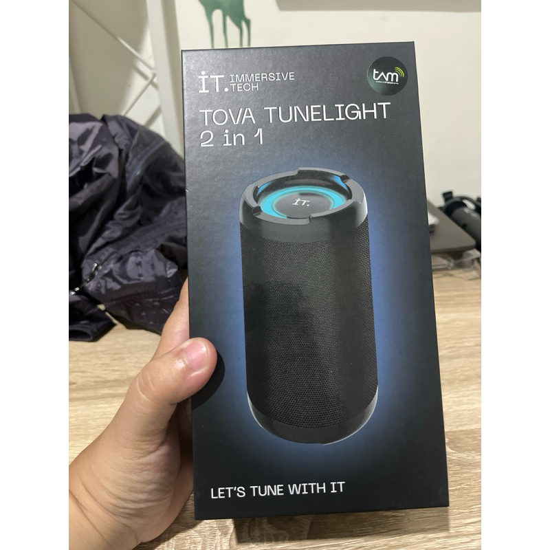 NEVER BEEN USED Speaker Bluetooth IT. Tova Tunelight 2 in 1