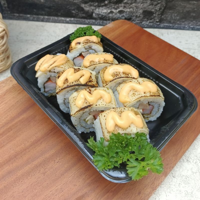 

Crab Chesee Roll ~ sushi (8pcs)