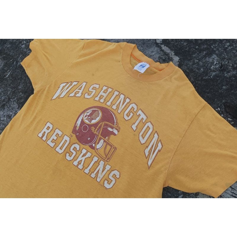 

Vintage Red Skin NFL 7logo Tag