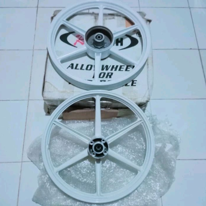 velg R tech dpn/blk palang 6 suzuki RGV 125/smash/satria 2 tak (single disk)