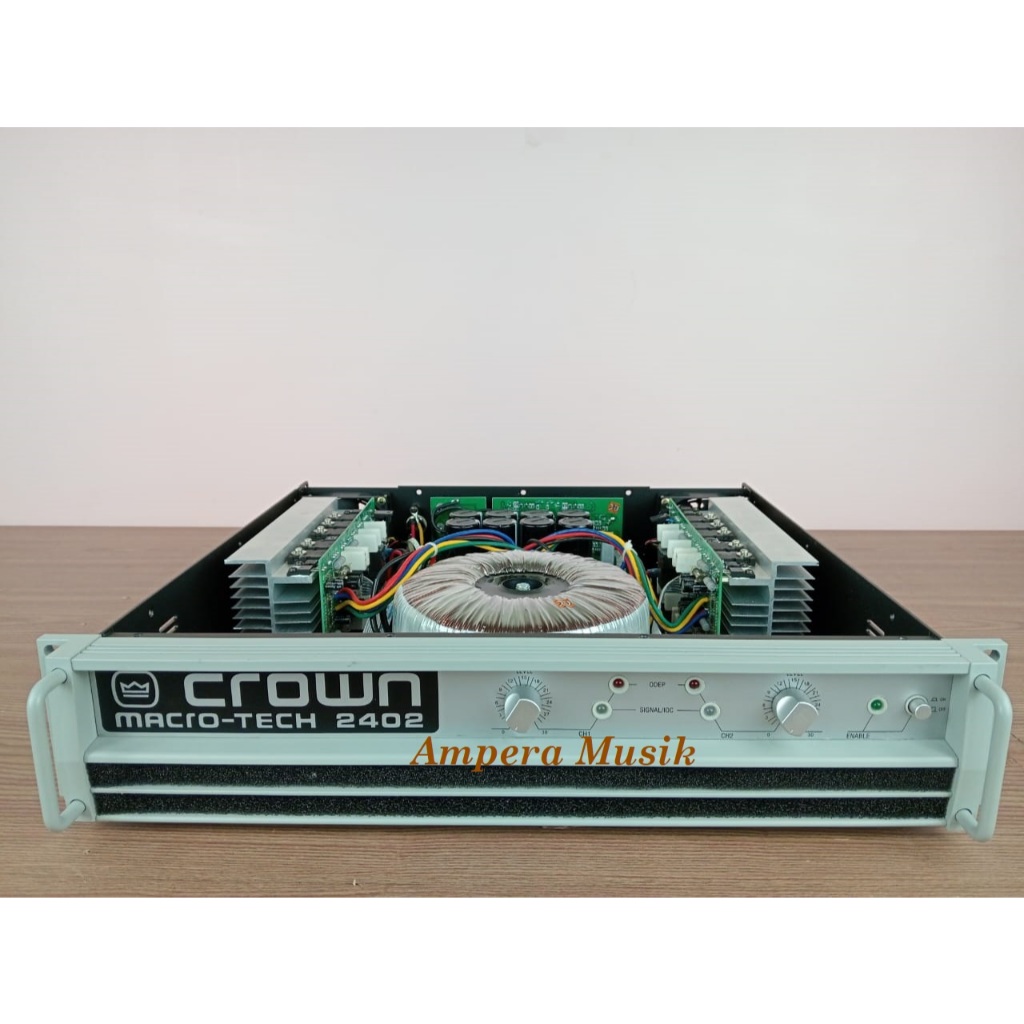 Power Amplifier Crown Macro Tech 2402 / Macro Tech 2402