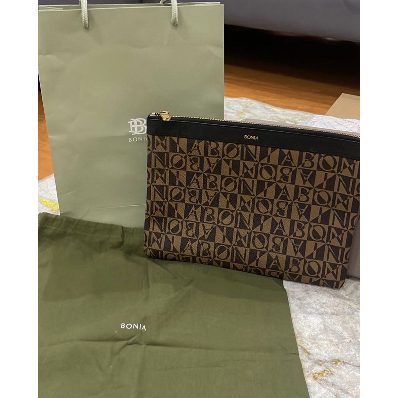 preloved bonia/ clutch bonia/tas tangan bonia