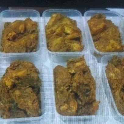 

Ayam Ungkep siap goreng isi 6 potong