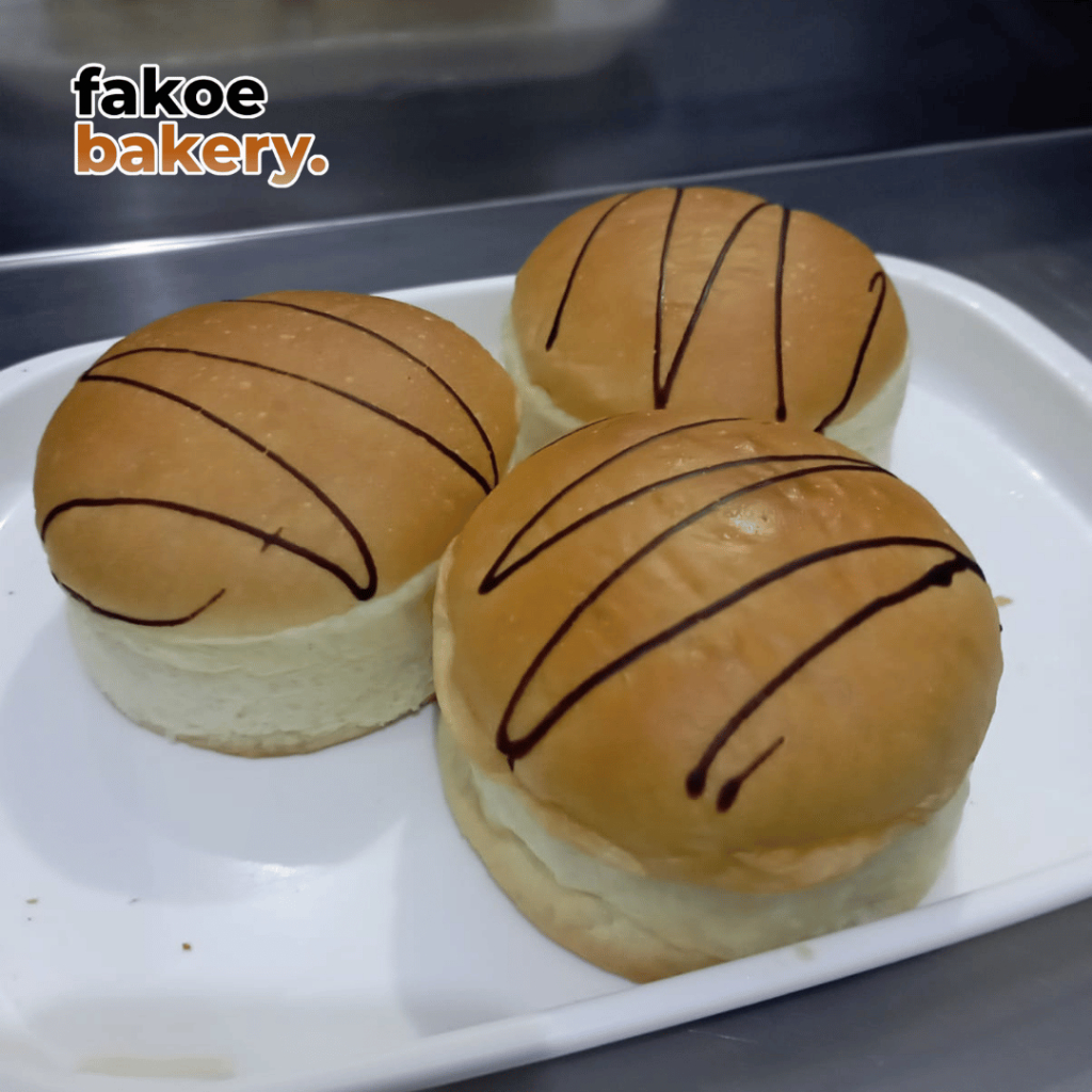 

Roti coco bun Fakoebakery