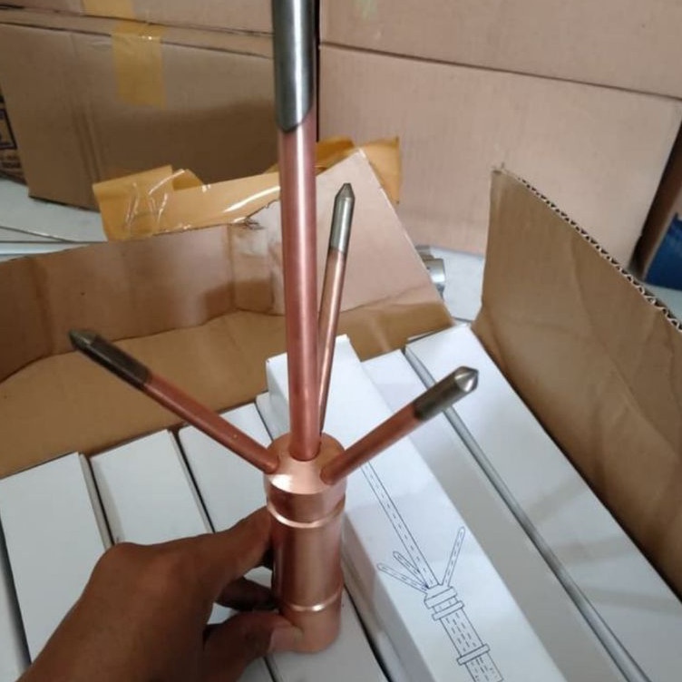 Penangkal petir trisula