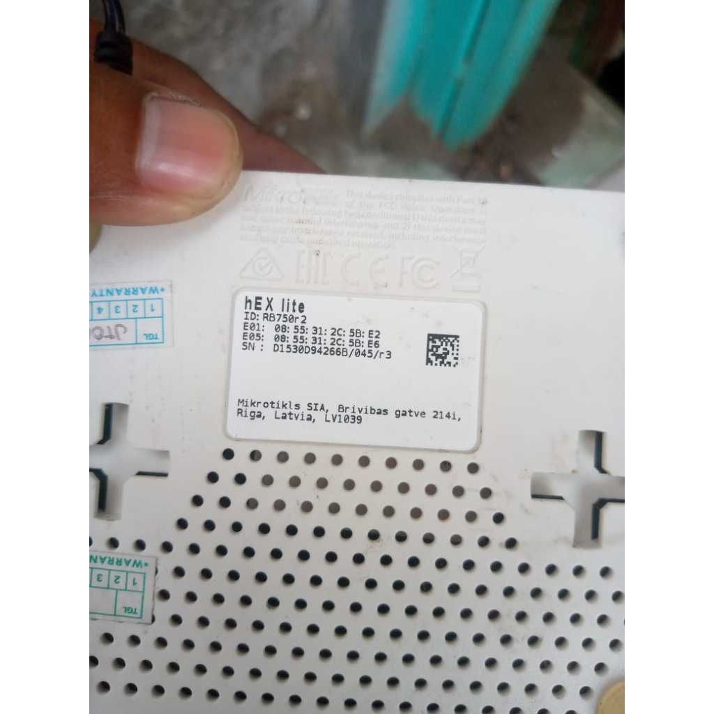 mikrotik rb750r2