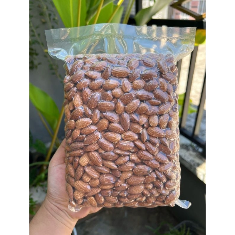 

Roasted Almond Siap Makan 1KG USA California