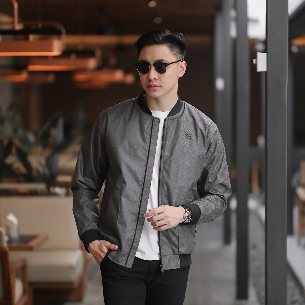 Delibra Jaket Bomber Pria Aero