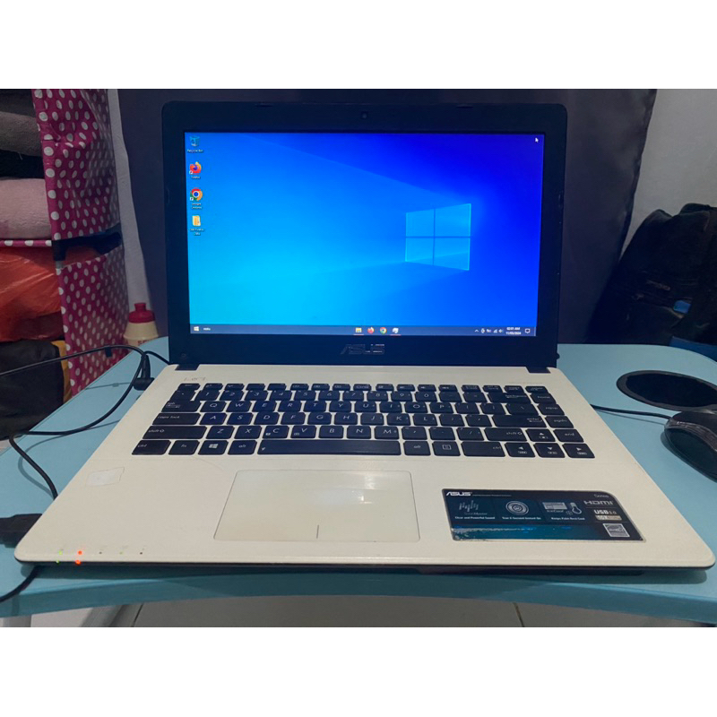 Laptop ASUS Murah 1jutaan. Cocok untuk sekolah/kuliah.