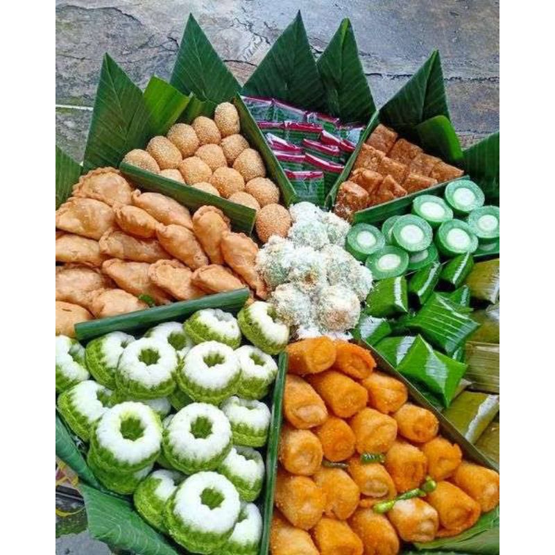 

KUE TAMPAH TRADISIONAL/KUE BASAH TAMPAH/KUE BASAH NAMPAN/HAMPERS KUE BASAH/JAJANAN KUE PASAR