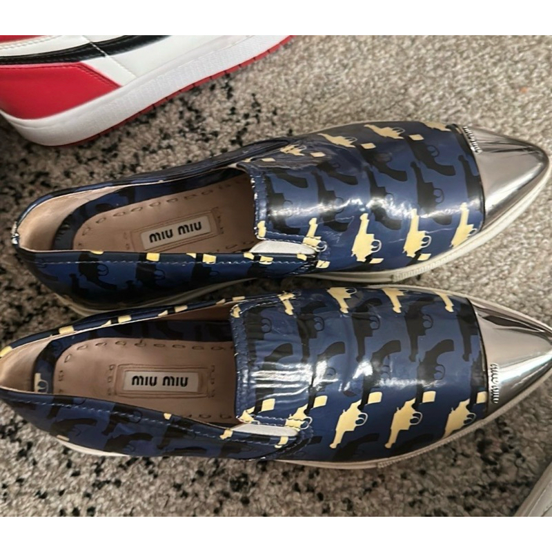 miumiu flat shoes