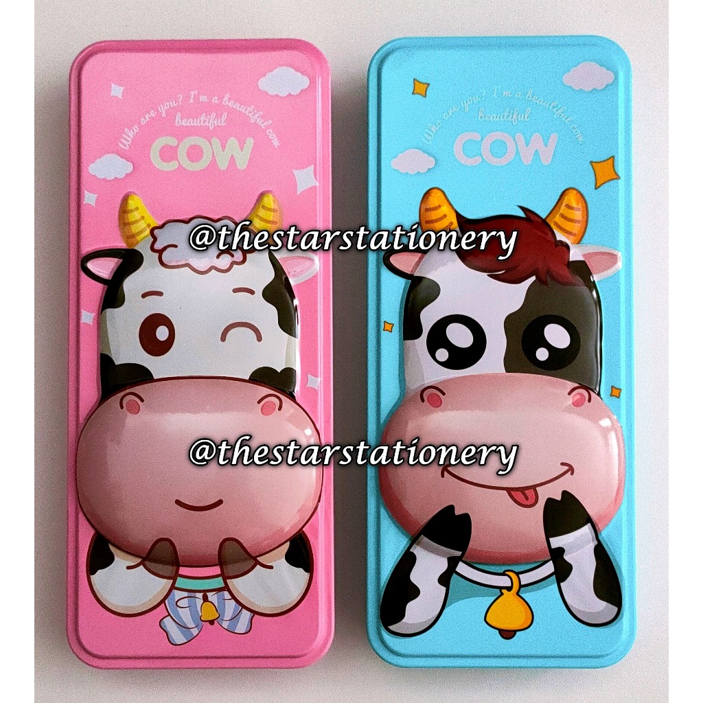 

(1 Biji) Kotak Pensil Kaleng Xiaolingjing B-719 Cow / Tempat Pensil Kaleng 21*8.8* 3.7 Cm