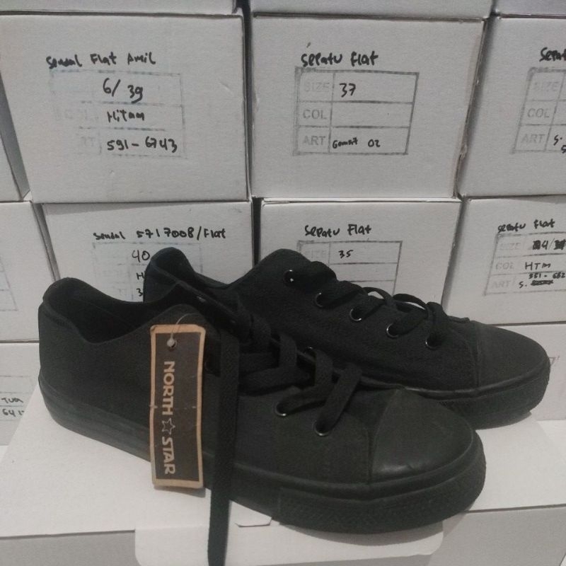 sepatu north star full black