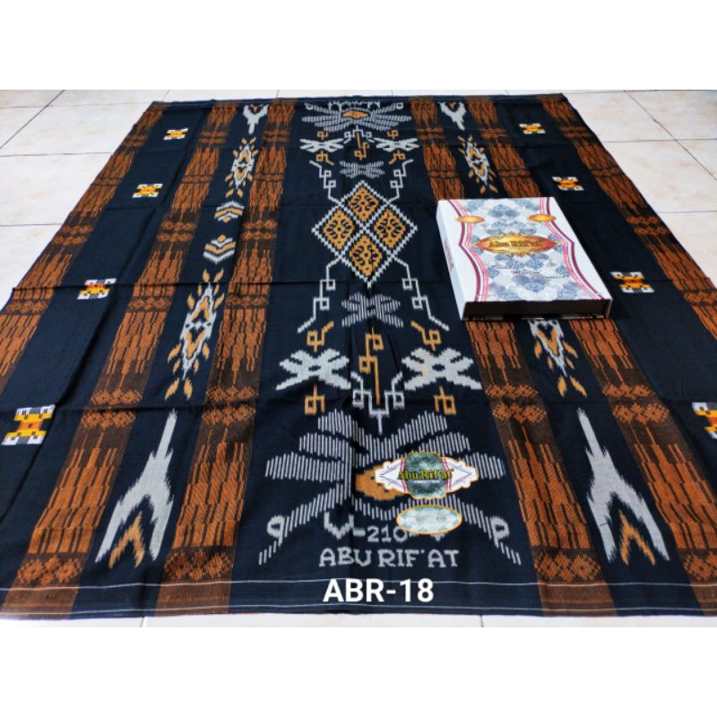 Sarung Abu Rif'at Sarung Abu Rif'at Original Sarung Abu Rif'at Motif Super kembang Sarung Abu Rif'at