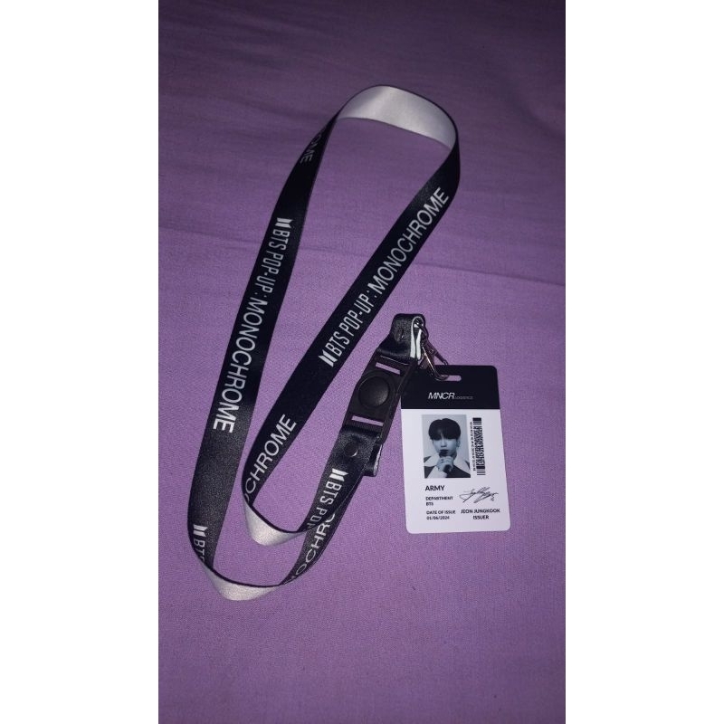 

BTS Lanyard Mncr