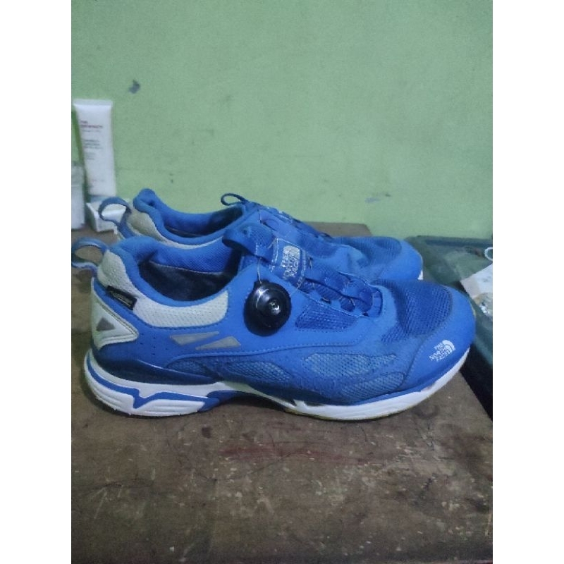 Sepatu TNF Boa goretex outdoor