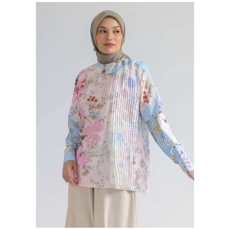 PRELOVED RIA MIRANDA X IKYK LILAS SIDE PLEATS TOP size S/M