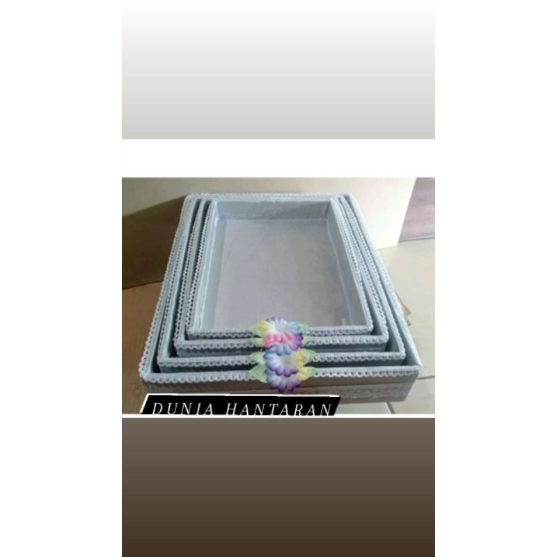 

KOTAK BOX seserahan(tanpa tutup) 1set isi4